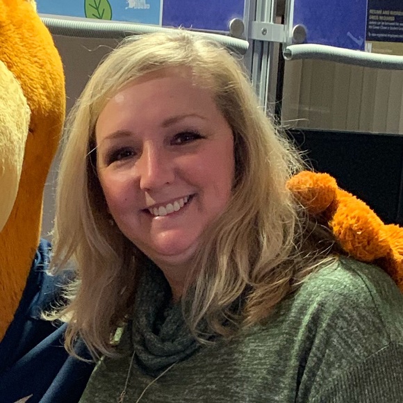 Meet your Posher, Jen - Picture 1 of 1